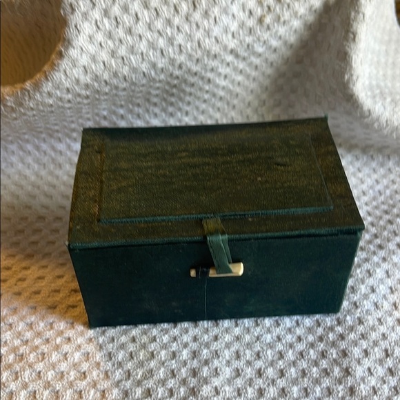 Vintage miniature Enamel bibelot Floral Teapot with Gold Accents - Picture 11 of 13